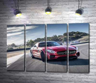 Модульна картина "Червоний автомобіль Мерседес (Mercedes) підкорює гоночну трасу"