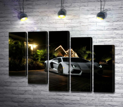 Модульная картина "Роскошь автомобиля Ламборгини (Lamborghini) среди тропической виллы"