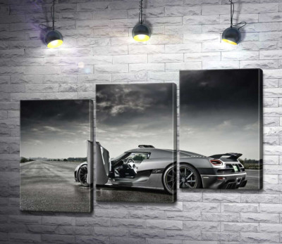 Модульна картина "Шведський гіперкар Koenigsegg Agera під переливами грозових хмар"