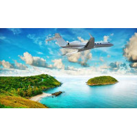 Пассажирский самолет везет туристов из тропического острова Пхукет в Таиланде