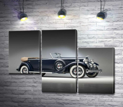 Модульная картина "Люксовый американский синий автомобиль Packard Twin Six 1932"