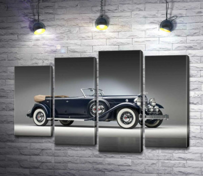 Модульная картина "Люксовый американский синий автомобиль Packard Twin Six 1932"
