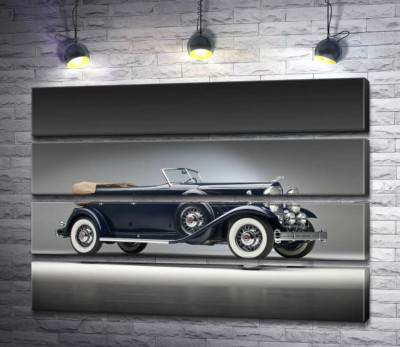 Модульная картина "Люксовый американский синий автомобиль Packard Twin Six 1932"