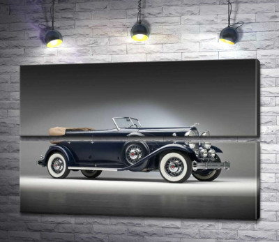Модульная картина "Люксовый американский синий автомобиль Packard Twin Six 1932"