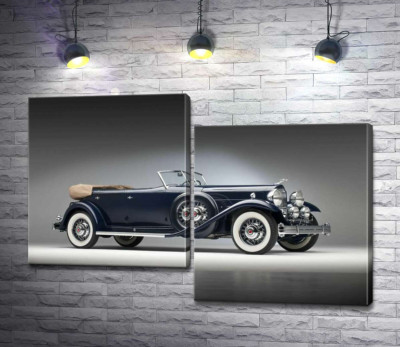 Модульная картина "Люксовый американский синий автомобиль Packard Twin Six 1932"