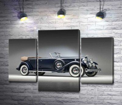 Модульная картина "Люксовый американский синий автомобиль Packard Twin Six 1932"