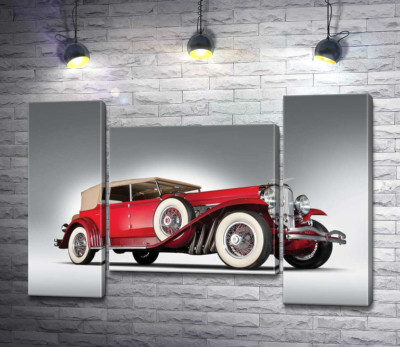 Модульная картина "Старинный автомобиль 1920 года американской компании Duesenberg"