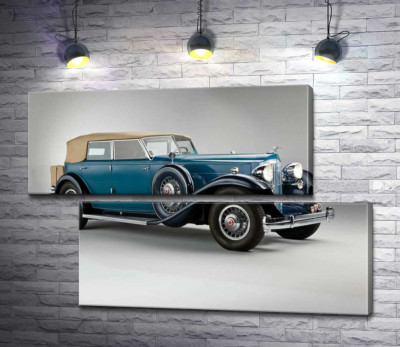 Модульная картина "Синий автомобиль с откидным верхом 1932 года Packard Twin Six"