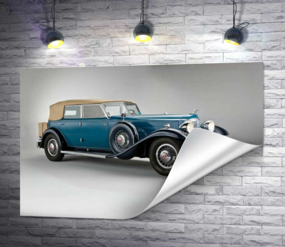 Синій автомобіль з відкидним верхом 1932 Packard Twin Six