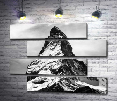 Острый заснеженный шпиль горы Маттерхорн (Matterhorn)