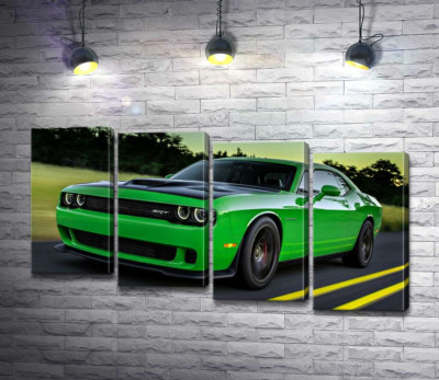 Модульна картина "Соковито-зелений автомобіль Dodge Challenger Hellcat несеться по дорозі"