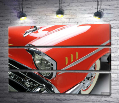 Вишукана фара морквяно-червоного автомобіля Chevrolet Bel Air