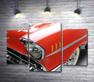 Модульна картина "Вишукана фара морквяно-червоного автомобіля Chevrolet Bel Air"