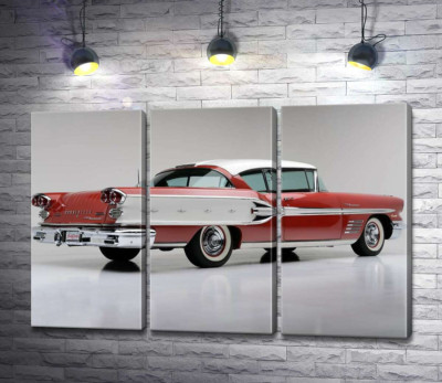 Модульна картина "Вишнево-білий автомобіль Pontiac Bonneville 1958 року"