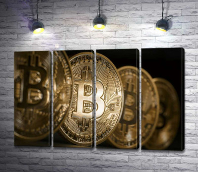 Переливы золотого на монетах биткоинов