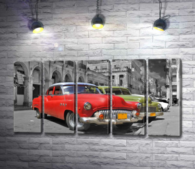 Модульна картина "Червона модель автомобіля Chevrolet 1952 року на старовинній вулиці Куби"