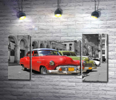 Червона модель автомобіля Chevrolet 1952 року на старовинній вулиці Куби