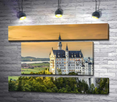 Казковий краєвид на "Замок лебедя" (Neuschwanstein)