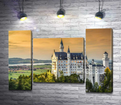 Сказочный вид на "Замок лебедя" (Neuschwanstein)