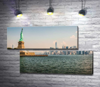Модульна картина "Статуя Свободи (Statue of Liberty) височіє над водами затоки"