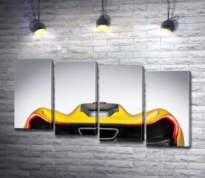 Плавні вигини бампера суперкара McLaren P1