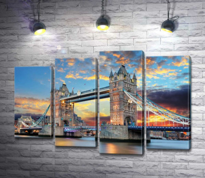 Модульная картина "Готические башни Тауэрского моста (Tower Bridge)"
