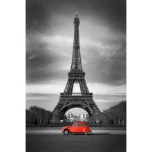 Сірий Париж і яскравий ретро-автомобіль