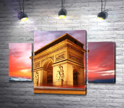 Величие Триумфальной арки (Arc de Triomphe de l'Étoile) в Париже