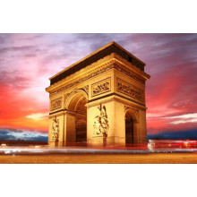 Велич Тріумфальної арки (Arc de Triomphe de l'Étoile) у Парижі