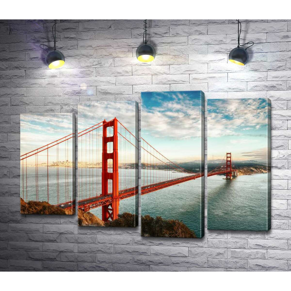 Путь к океану: вид с берега на мост "Золотые ворота" (Golden Gate Bridge)