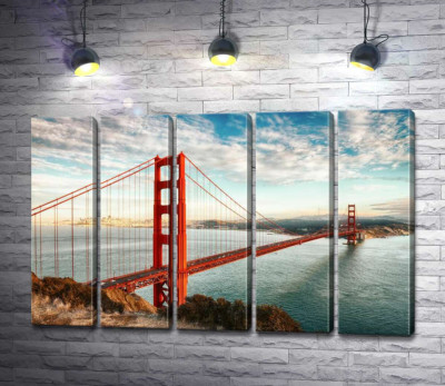 Шлях до океану: вид з берега на міст "Золота Брама (Golden Gate Bridge)