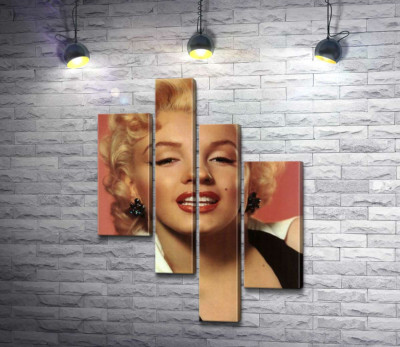 Мэрилин Монро (Marilyn Monroe) позирует для первого номера журнала Playboy