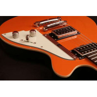 Рыжий цвет электрической гитары