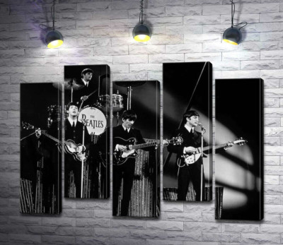Модульная картина "Молодая группа The Beatles на своем концерте"