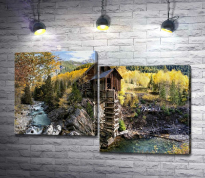 Хрустальная мельница (Crystal Mill) среди осенних гор штата Колорадо