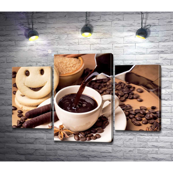 Густой кофе с шоколадными палочками и печеньем смайликами
