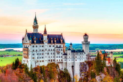 Осень на холмах вокруг замка Нойшванштайн (Neuschwanstein)