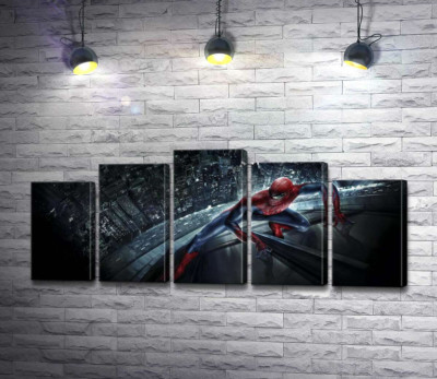 Человек-паук (Spider-Man) на стеклянном небоскребе