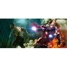 Непобедимые Халк (Hulk) и Железный человек (Iron Man) в фильме "Мстители" (The Avengers)