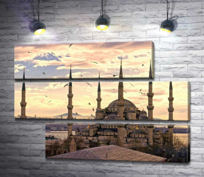 Модульная картина "Острые шпили Голубой мечети (Sultanahmet Camii) устремляются в небо Стамбула"