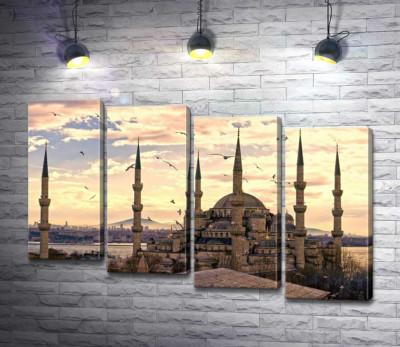Модульна картина "Гострі шпилі Блакитної мечеті (Sultanahmet Camii) линуть у небо Стамбула"