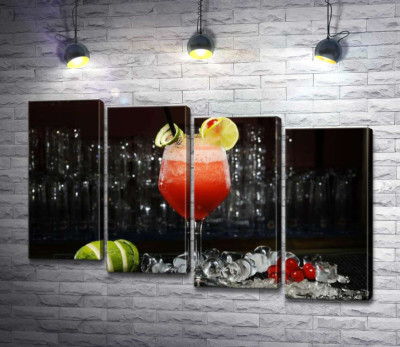 Модульная картина "Сочный коктейль Cape Codder с ягодным привкусом"