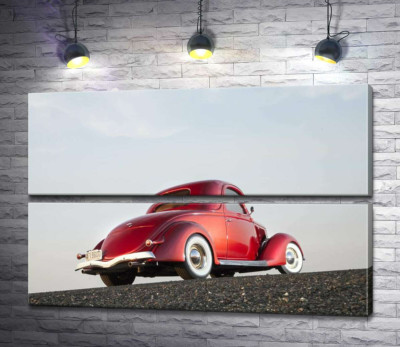 Модульна картина "Компактний автомобіль Ford Coupe штурмує вершину дороги"