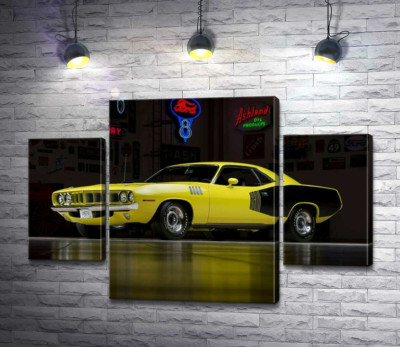 Модульна картина "Жовтий спортивний автомобіль Plymouth Barracuda, родом із 70-х"