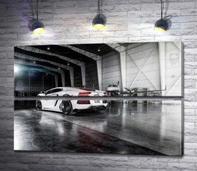 Модульная картина "Плавные изгибы сторон в белом автомобиле Ламборгини (Lamborghini Aventador)"
