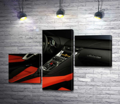 Вишуканий салон автомобіля Ламборгіні (Lamborghini) в червоно-чорних тонах
