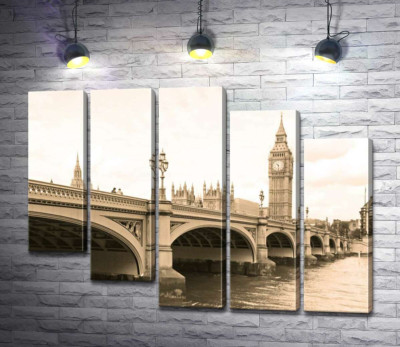 Вежа Біг-Бен (Big Ben) видніється з-за Вестмінтерського мосту (Westminster Bridge)