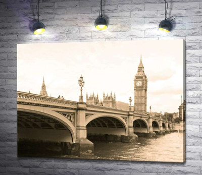 Башня Биг-Бен (Big Ben) виднеется из-за Вестминтерского моста (Westminster Bridge)
