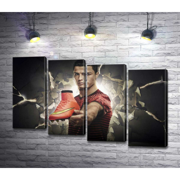 Кріштіану Роналду (Cristiano Ronaldo) рекламує футбольні бутси від фірми Nike