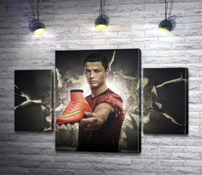 Криштиану Роналду (Cristiano Ronaldo) рекламирует футбольные бутсы от фирмы Nike